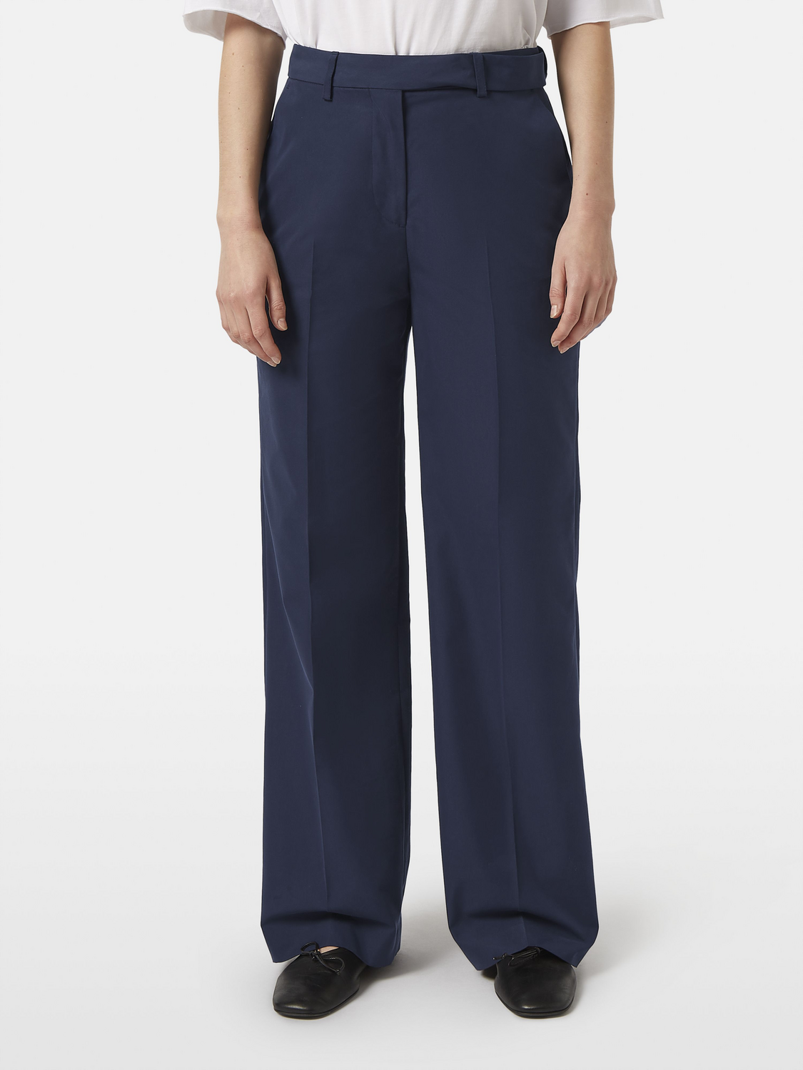 Robyn Relaxed Tapered Leg Gabardine Twill Pant – Scotch & Soda