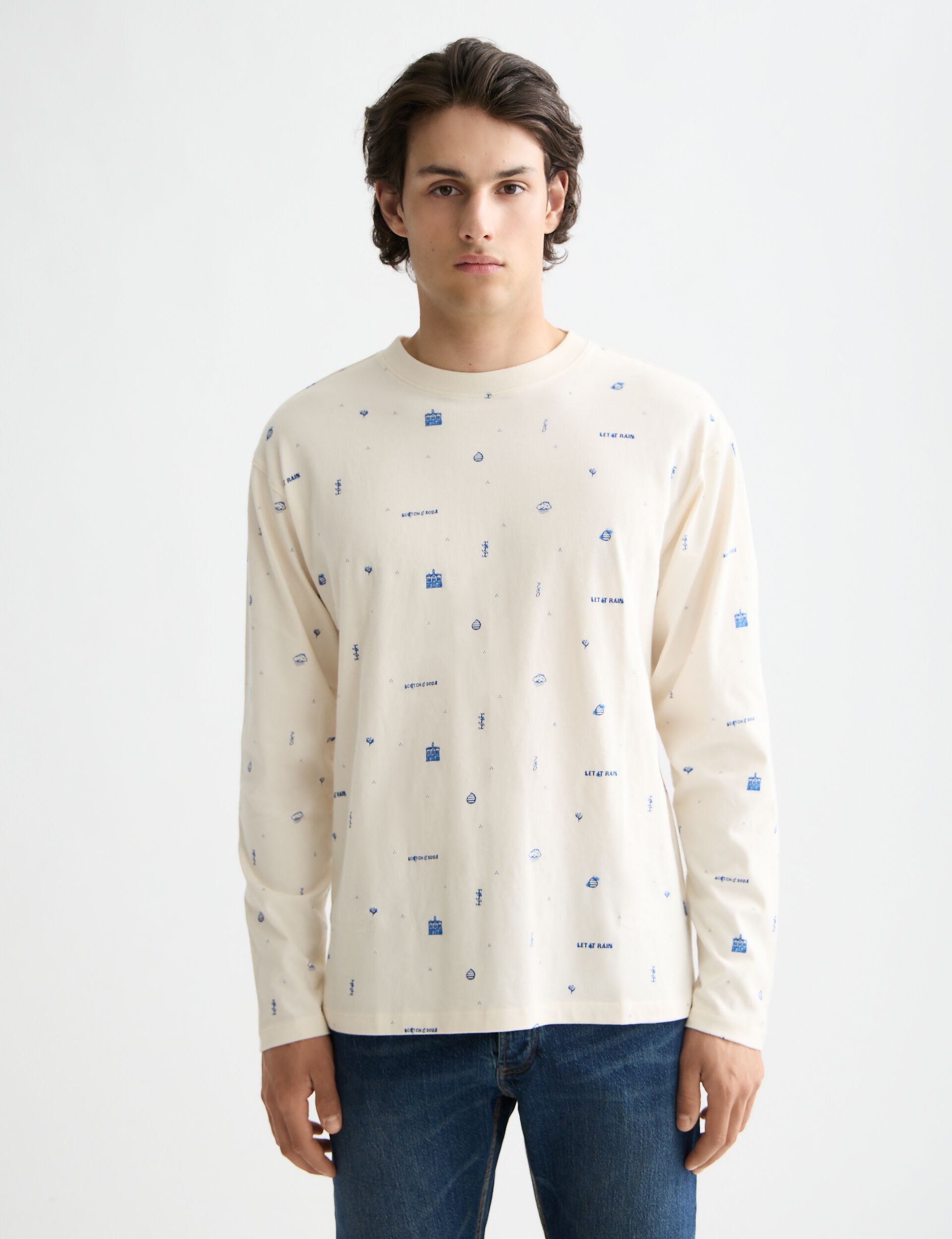 750 years celebration relaxed fit allover printed tee