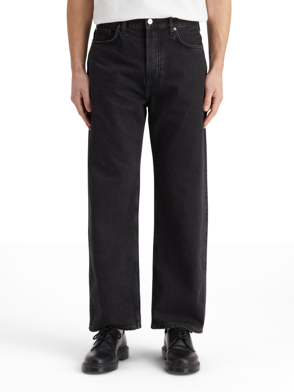 Essentials — The Pitch Loose Fit Jeans | Black Buzz