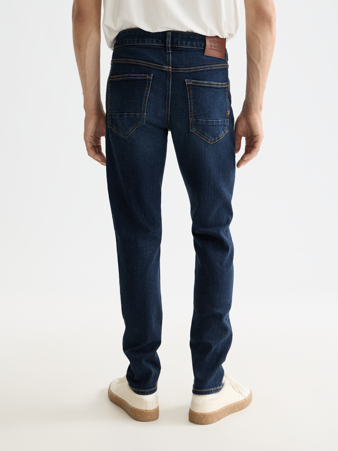 Essentials — Skim Skinny Jeans | Beaten Blue