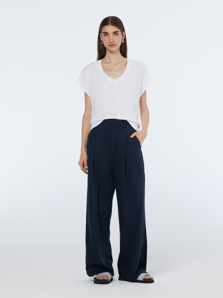 Essentials — Rose Chino Pant