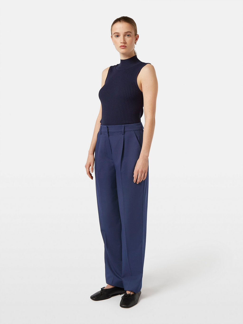 Edie Tailored Wide-Leg Fixed Belt Pant