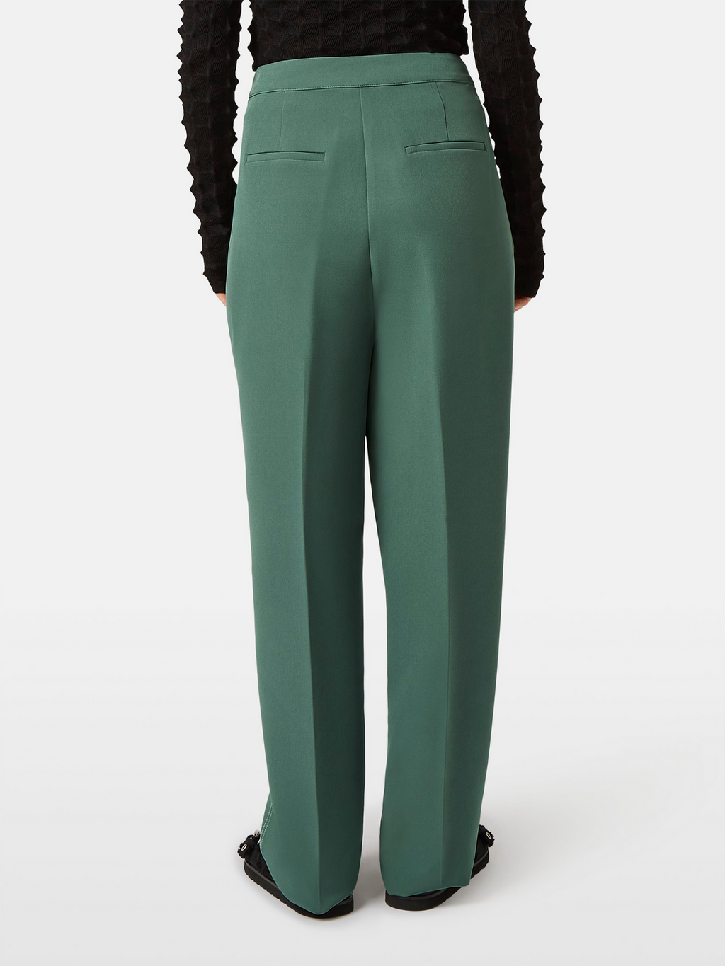 Robyn Relaxed Tapered Leg Pant