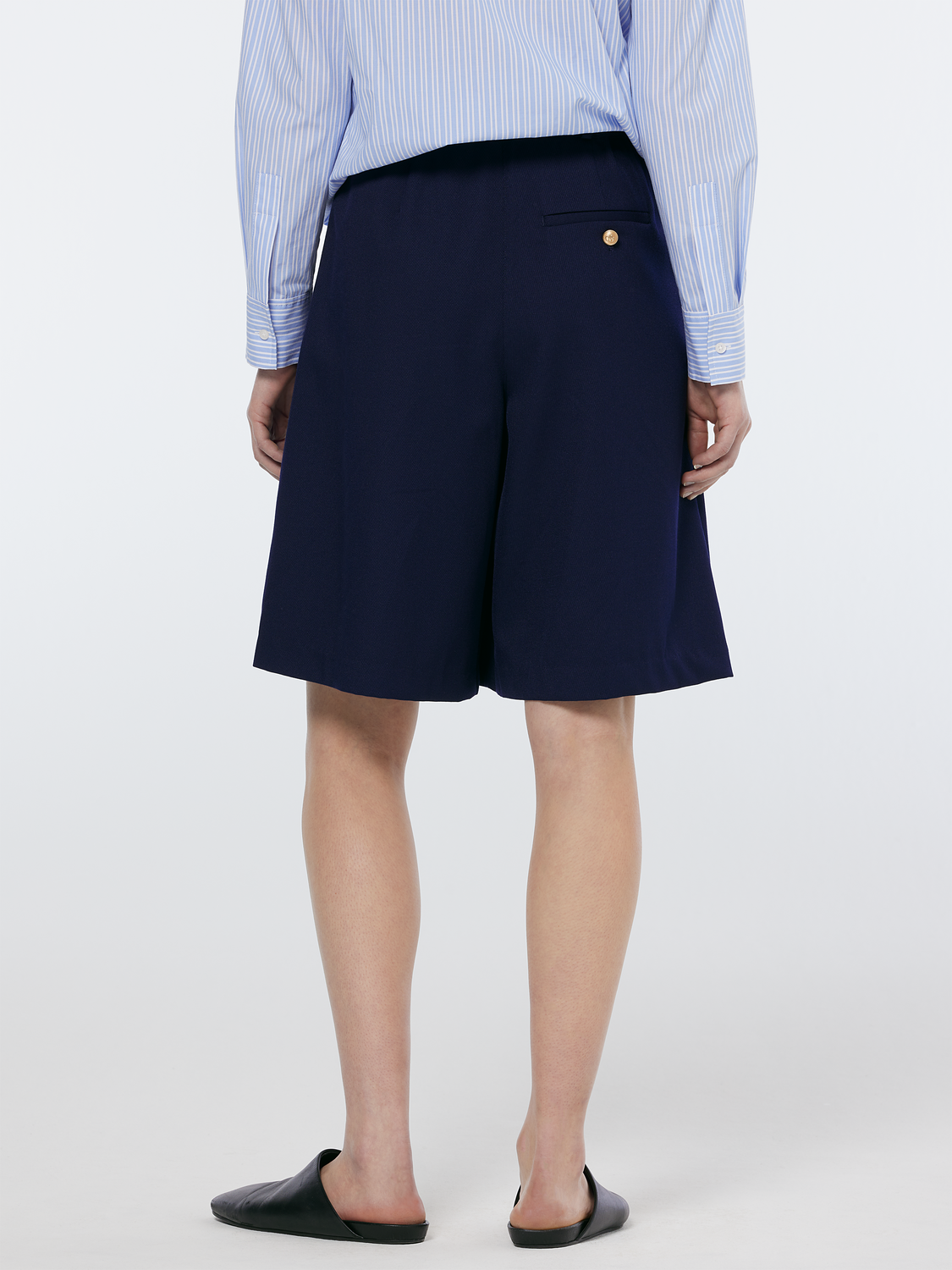 Gabardine Twill Pleated Short