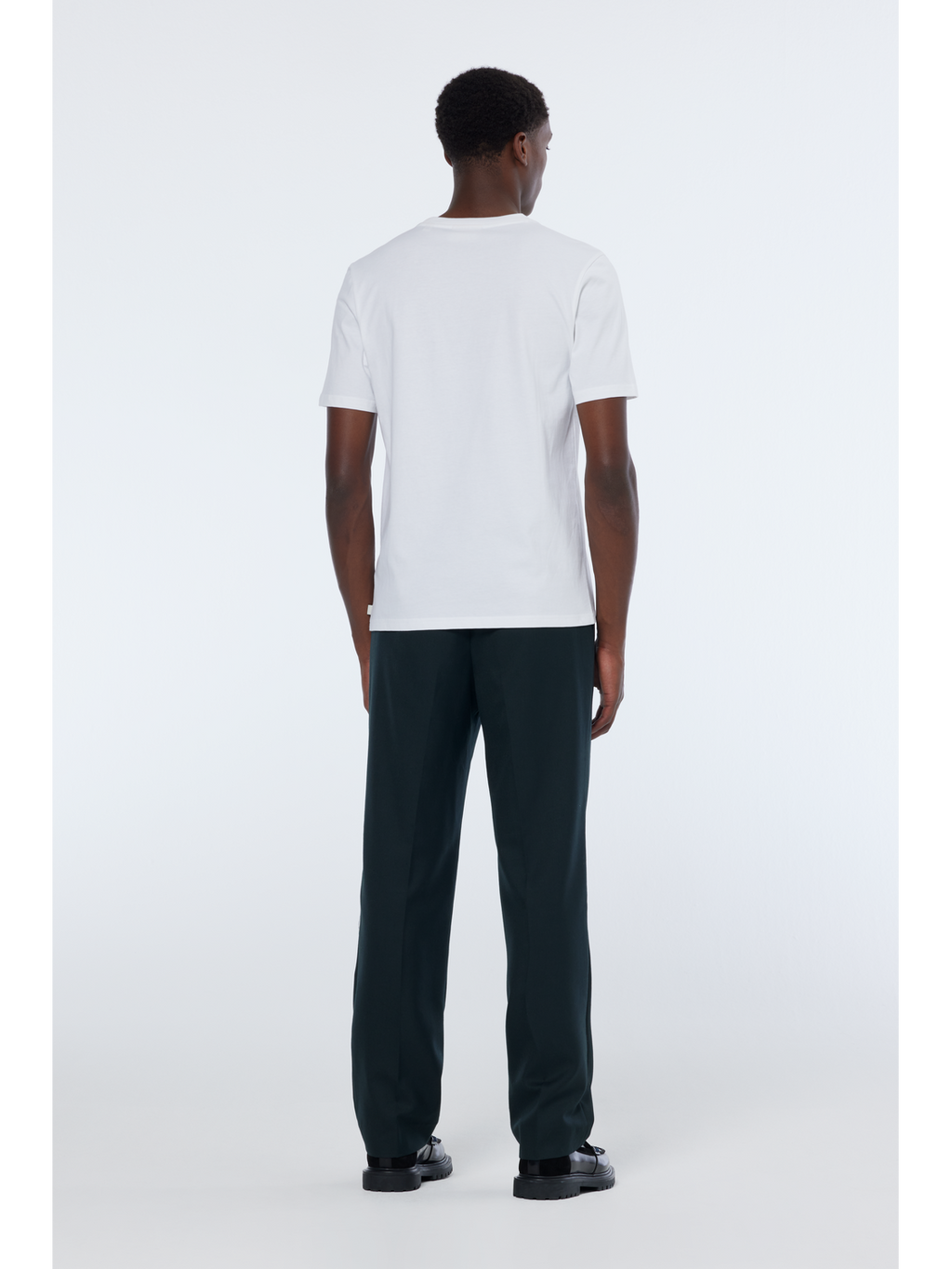 Relaxed Straight Fit Pleated Tailored Chino