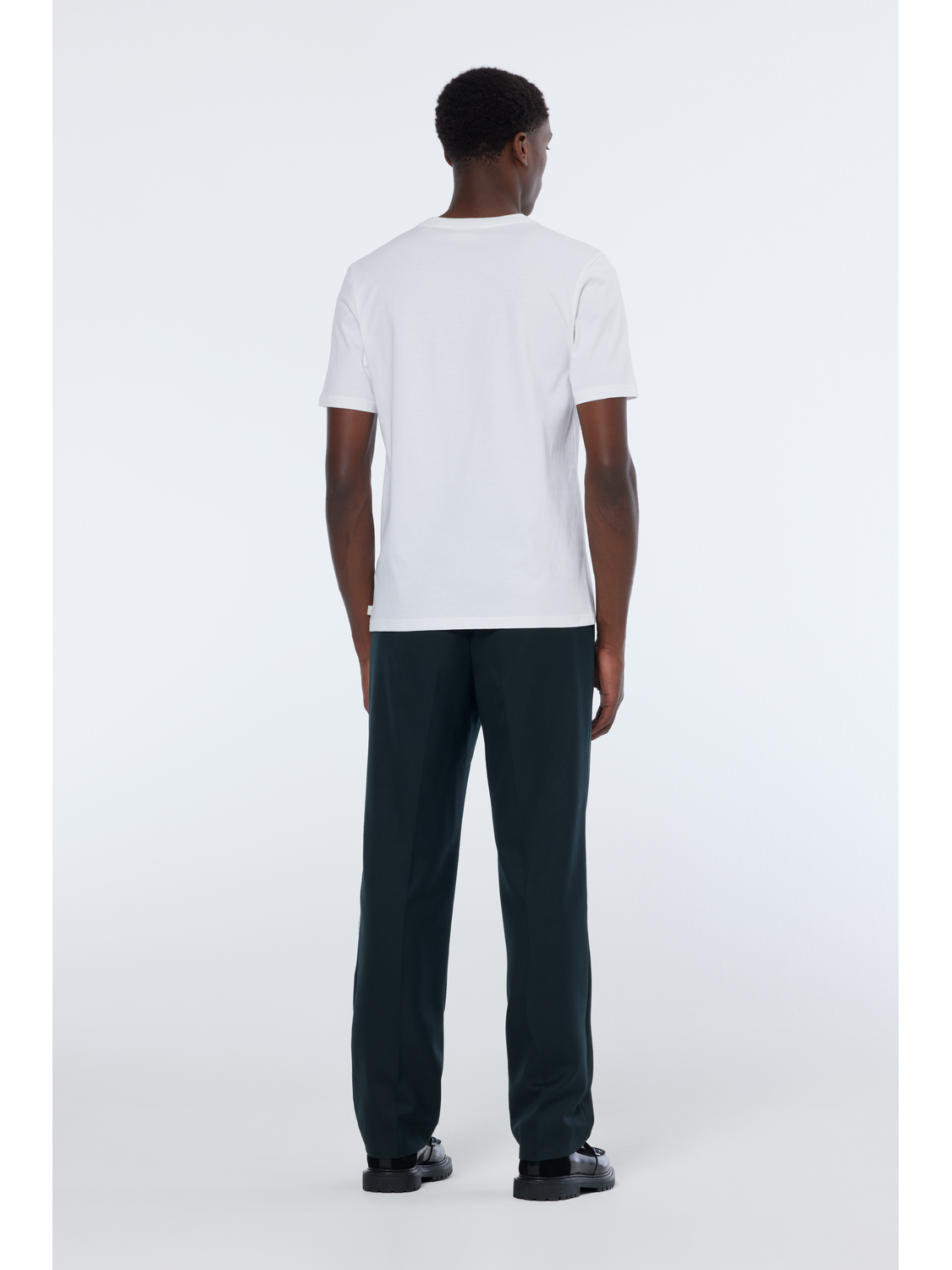 Relaxed Straight Fit Pleated Tailored Chino