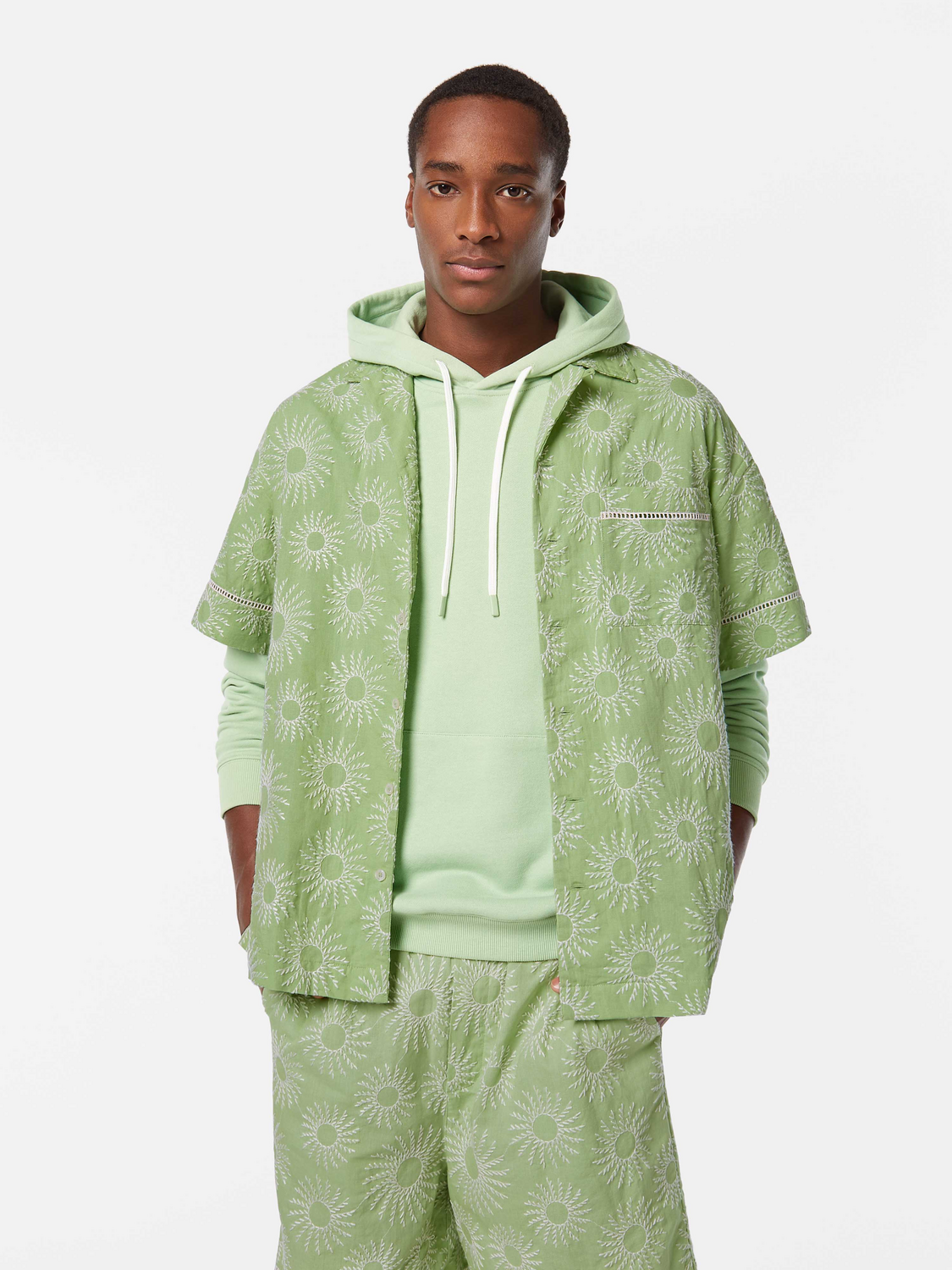 Relaxed-Fit Embroidered Linen-Blend Short Sleeve Shirt