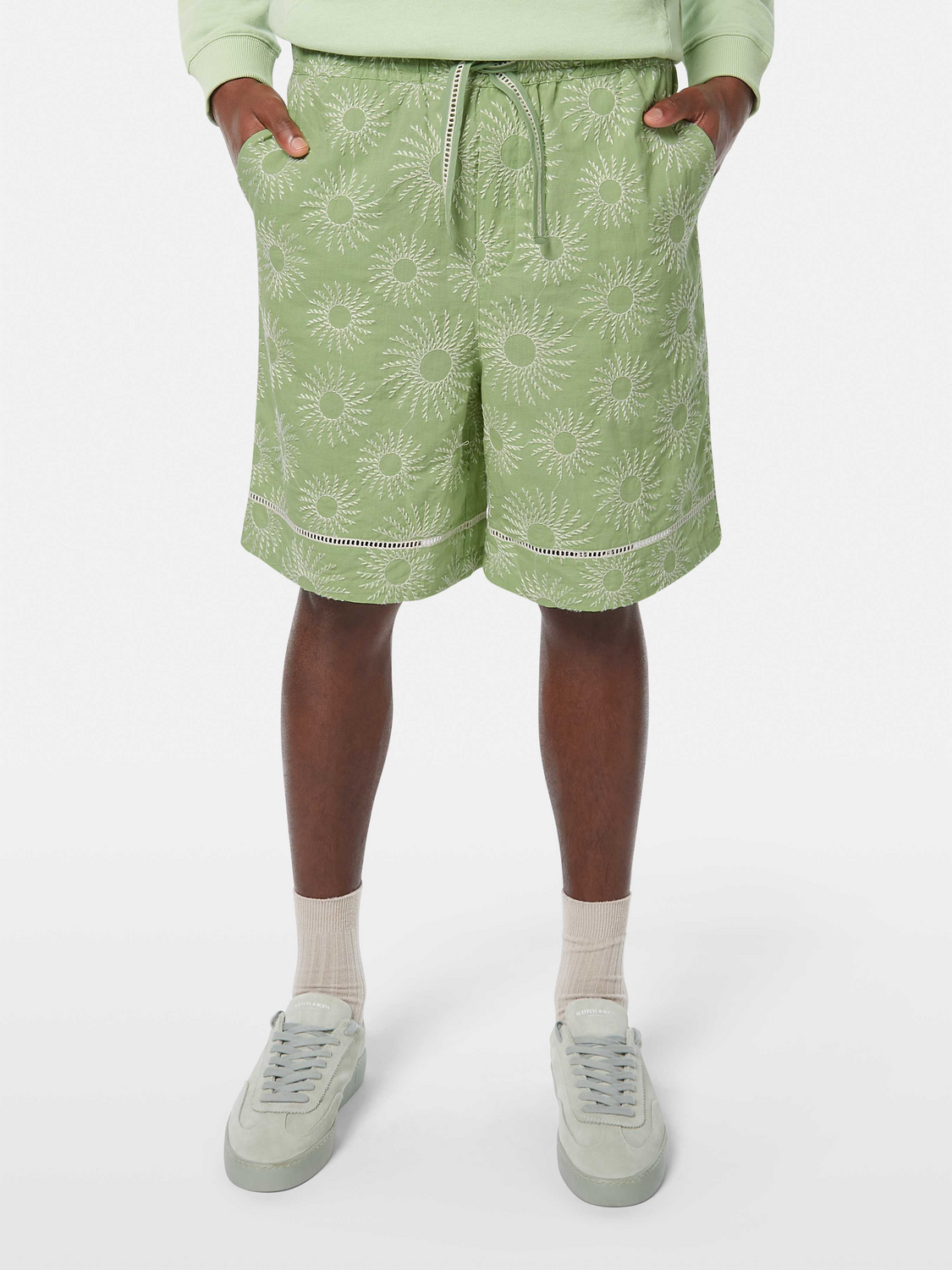 Embroidered Cotton-Linen Bermuda Short