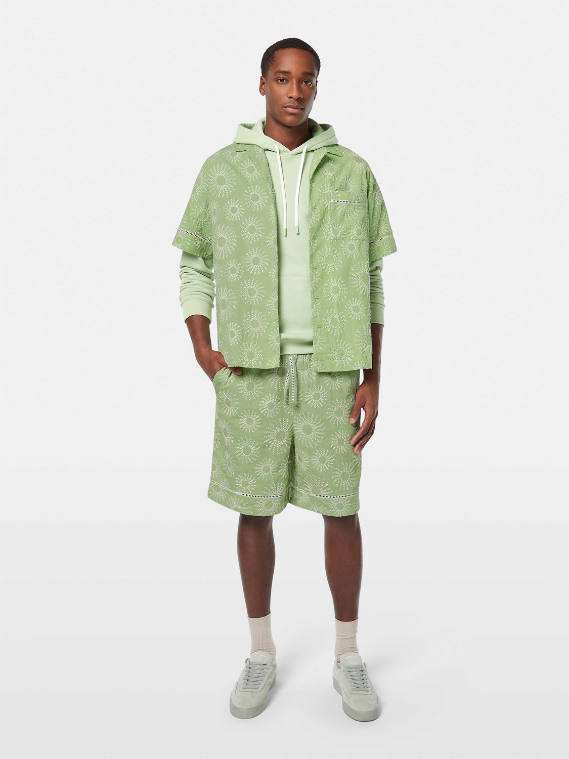 Embroidered Cotton-Linen Bermuda Short