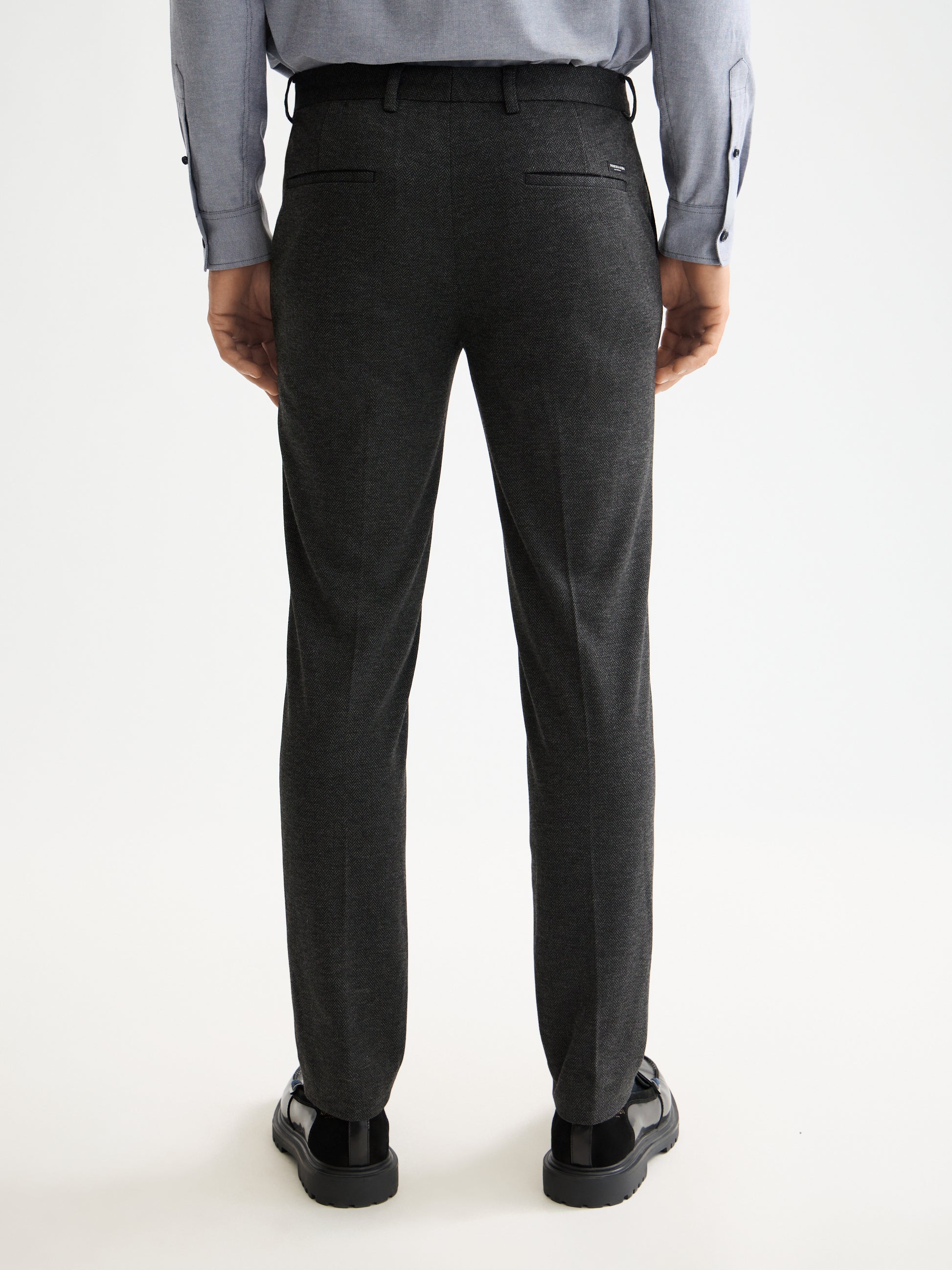 Seasonal Core - Mott - Tailored Jersey Yarn Dyed Chino