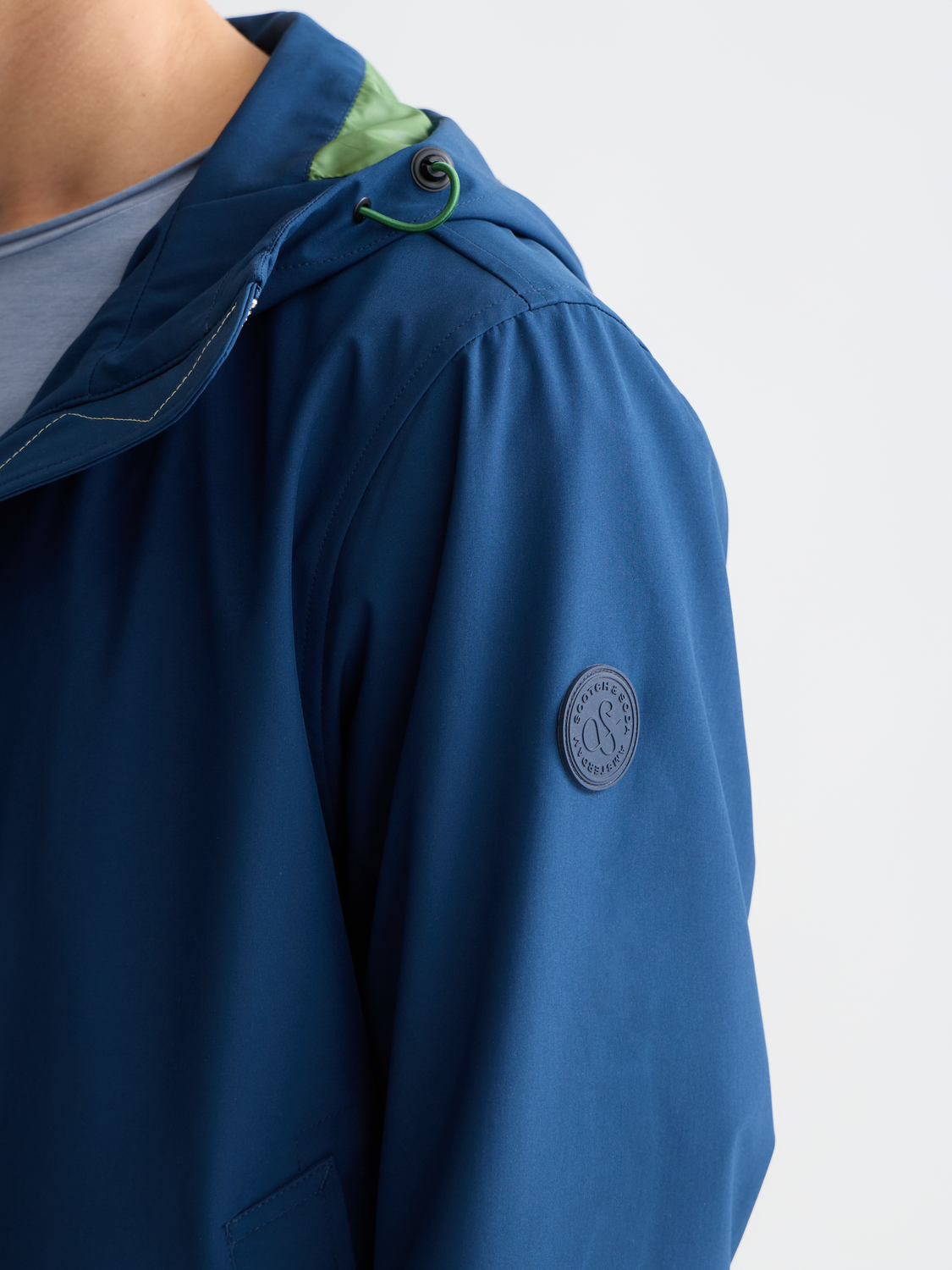 Softshell Hooded Jacket