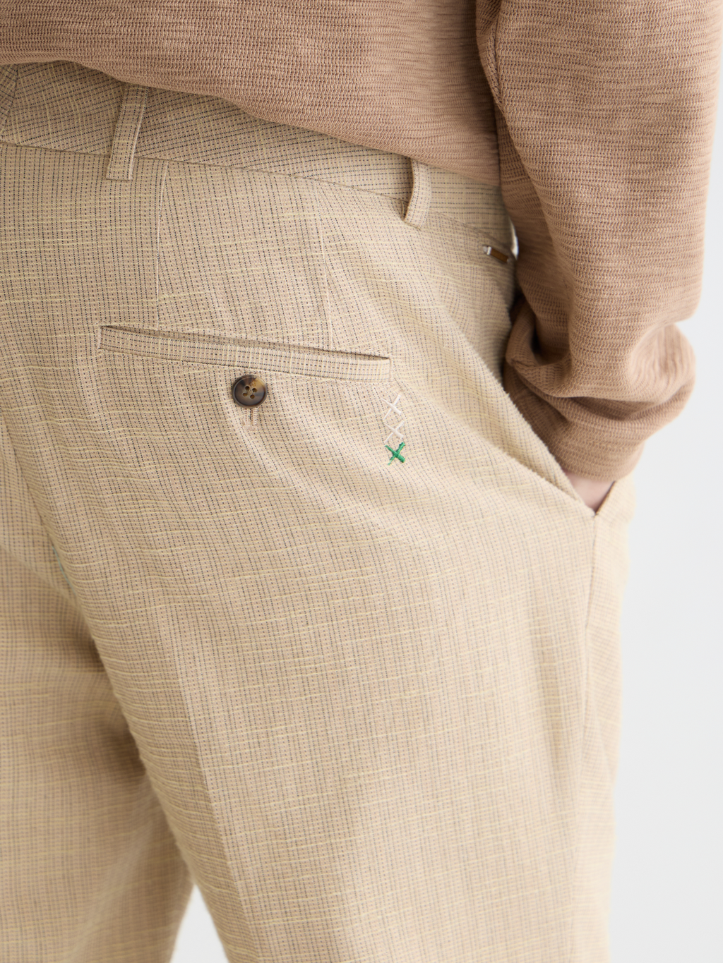 Stuart Structured Linen-Blend Slim-Fit Chino