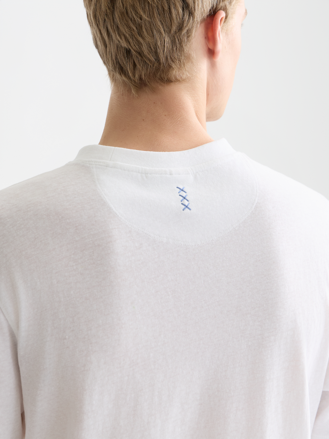 3 Crosses Cotton-Linen Regular-Fit T-Shirt