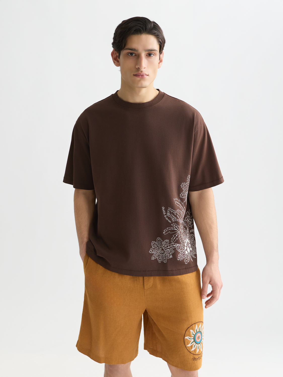 Embroidered Artwork Loose-Fit T-Shirt