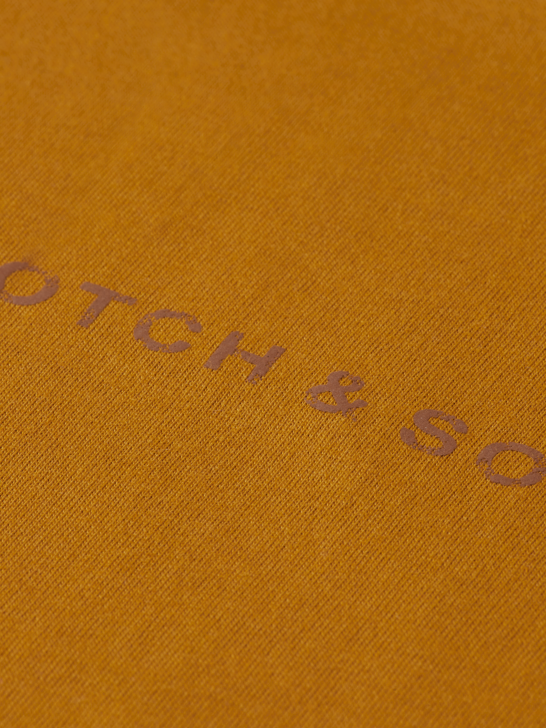 Seasonal Core Chest Artwork Relaxed-Fit T-Shirt