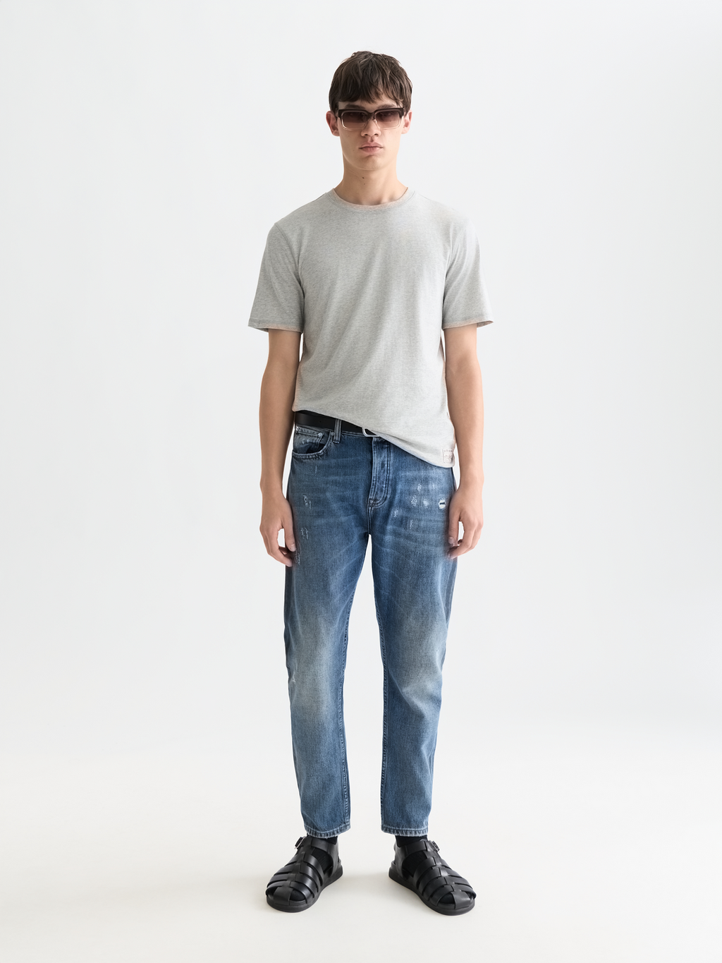 Dean Loose Tapered-Fit Jeans