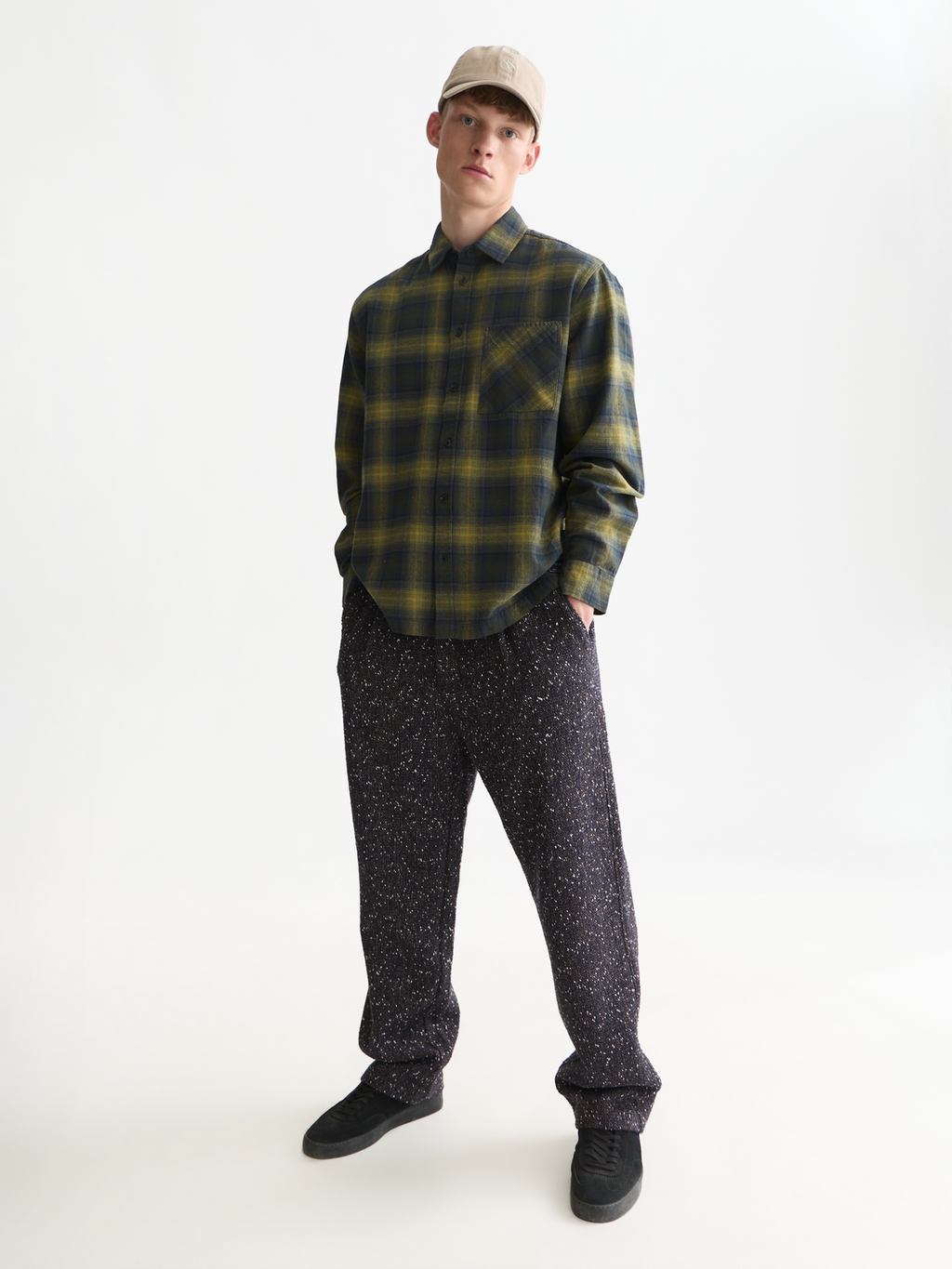 Oliver Wool-Blend Tweed Pleated Pants