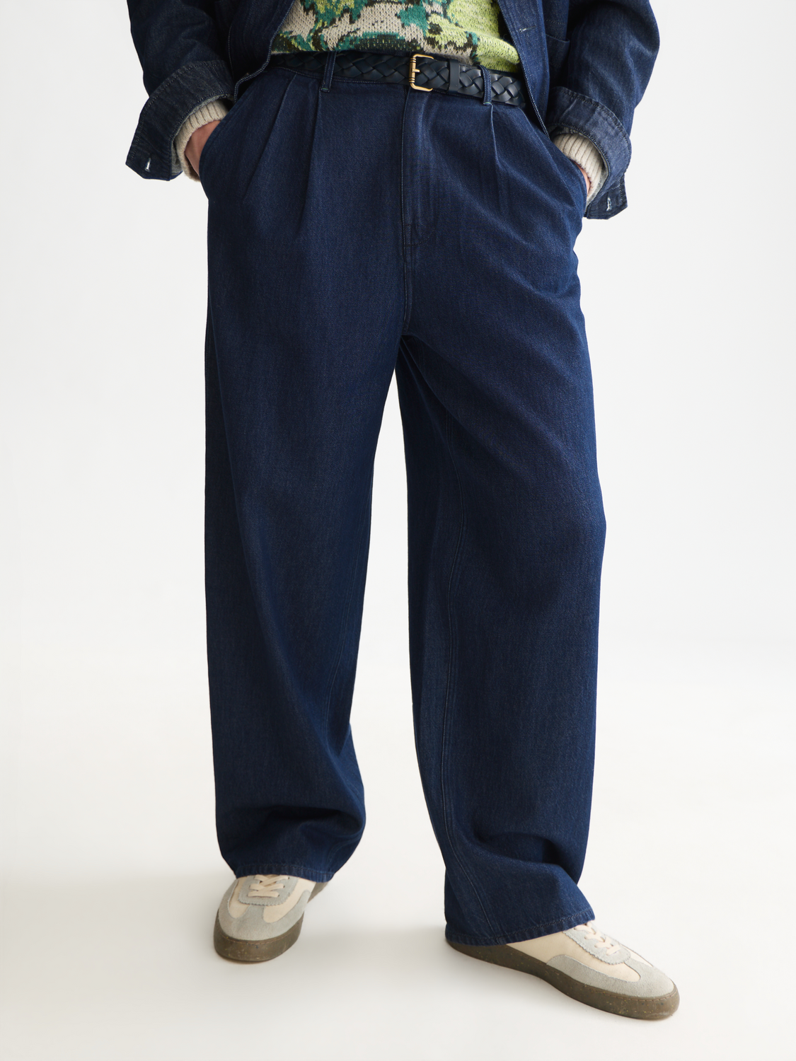 Loose-Fit Chino Jeans