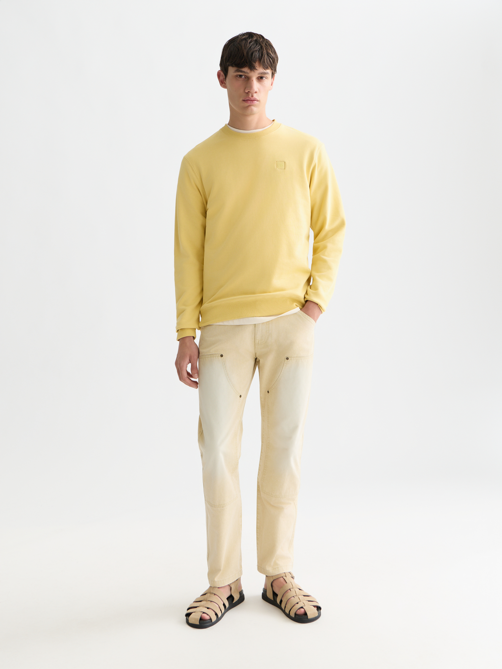 Essentials – Logo Badge Sweatshirt