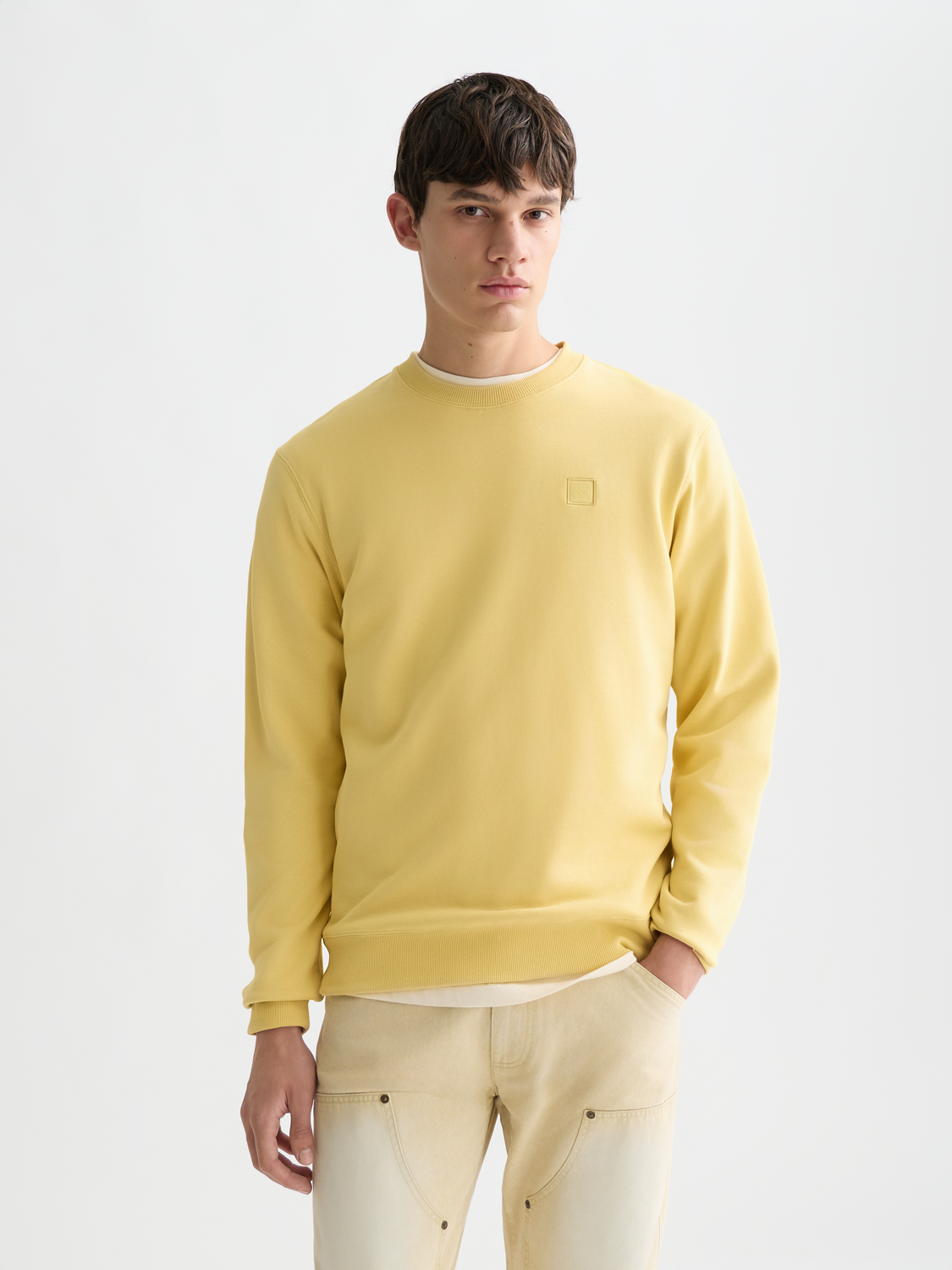 Essentials – Logo Badge Sweatshirt