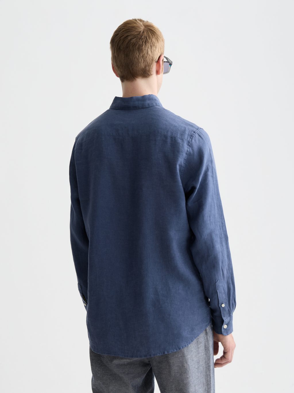 Essentials – Linen Regular-Fit Shirt