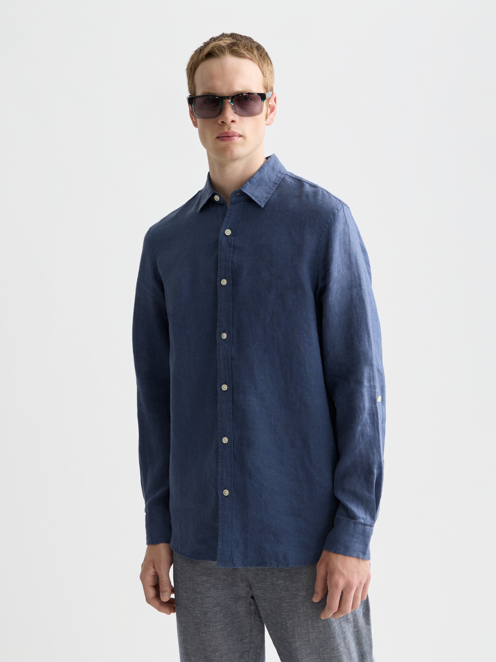 Essentials – Linen Regular-Fit Shirt