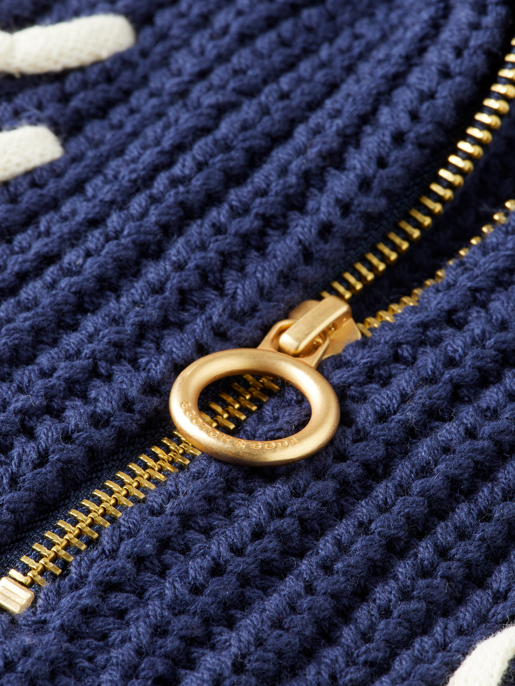 Lace Detail Half Zip Collared Vest