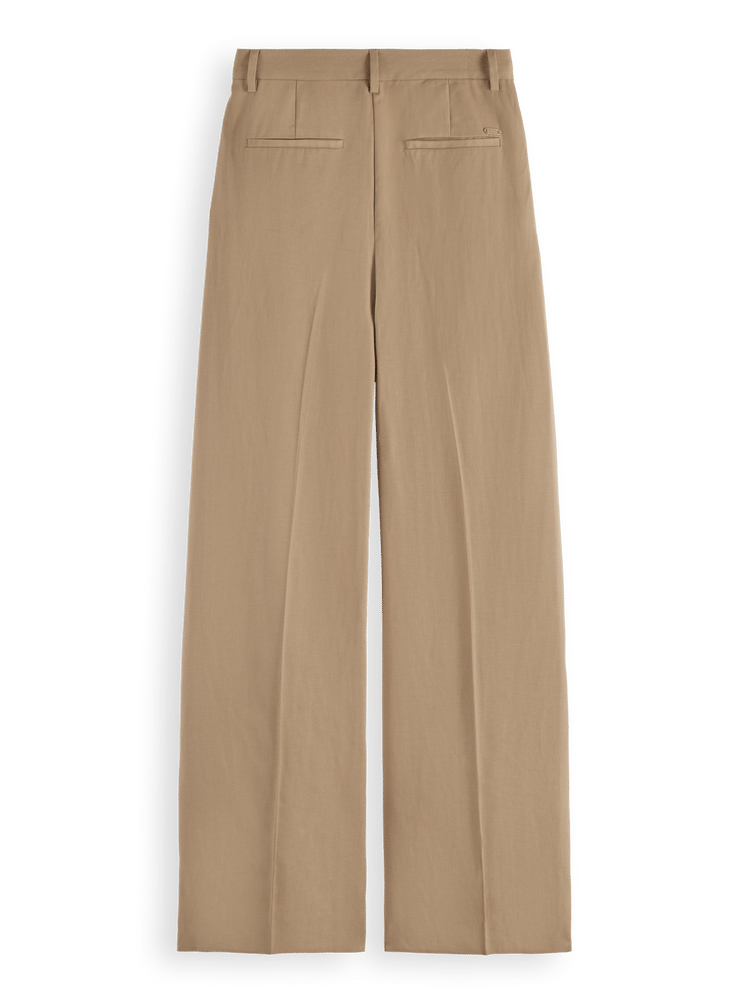 Essentials — Rose Chino Pant