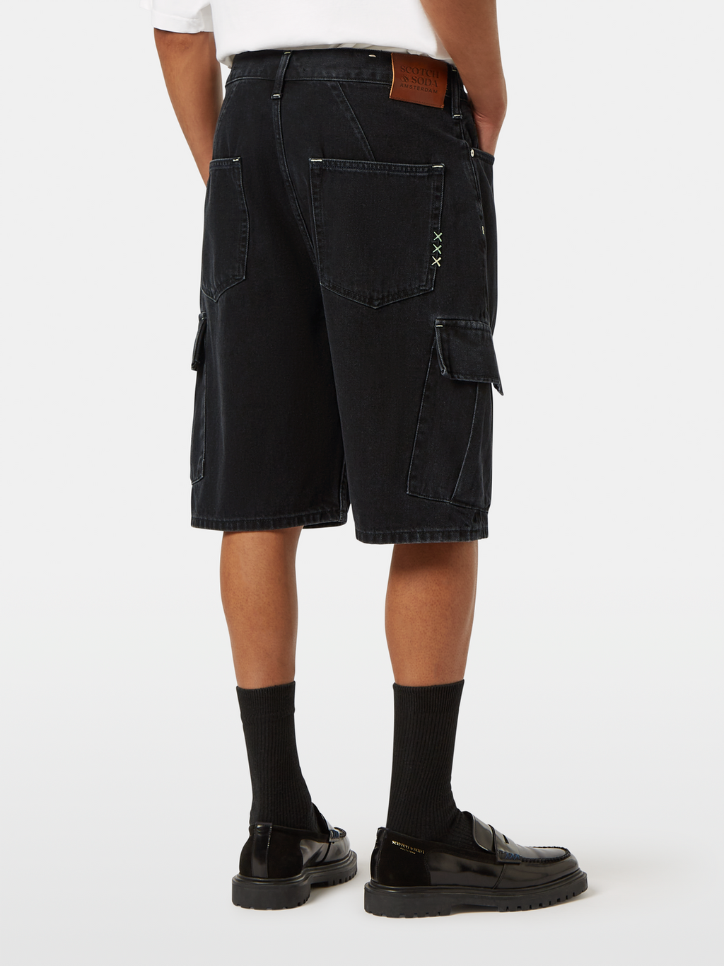 The Strand Loose Denim Cargo Short | Black Buzz