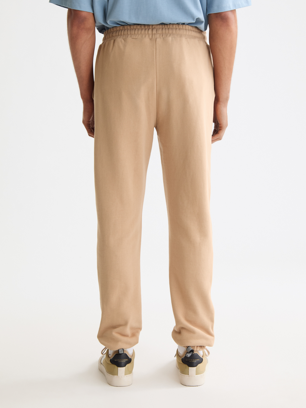 Seasonal Core - Logo Badge Sweatpants