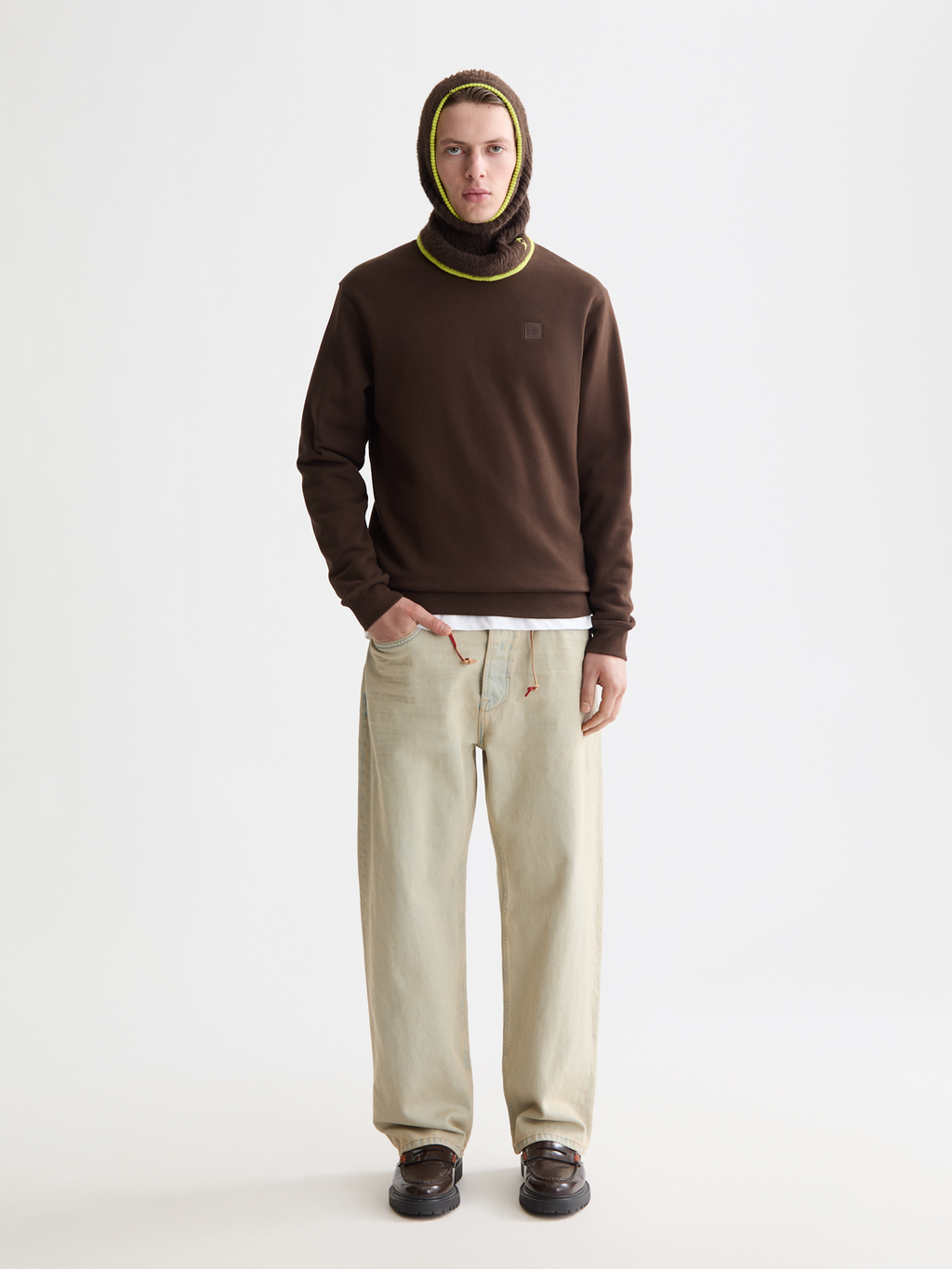 Seasonal Core - Regular-Fit Logo Sweatshirt