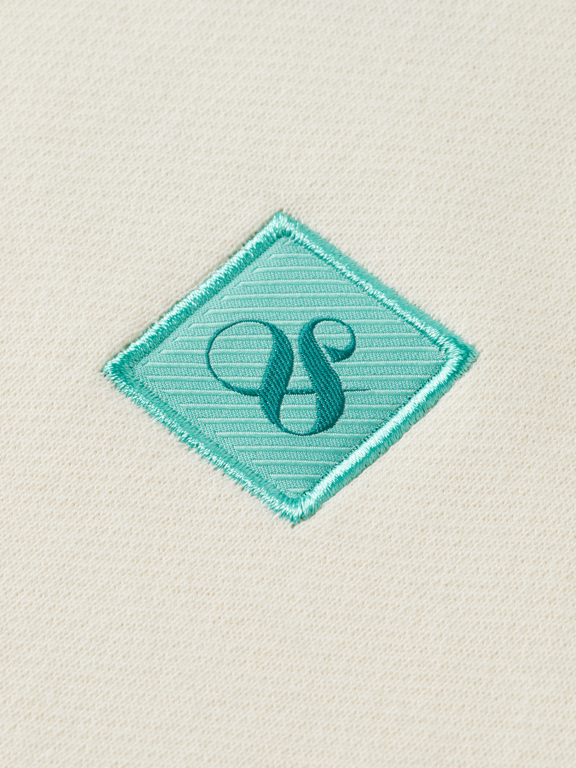 Seasonal Core - Regular-Fit Logo Sweatshirt