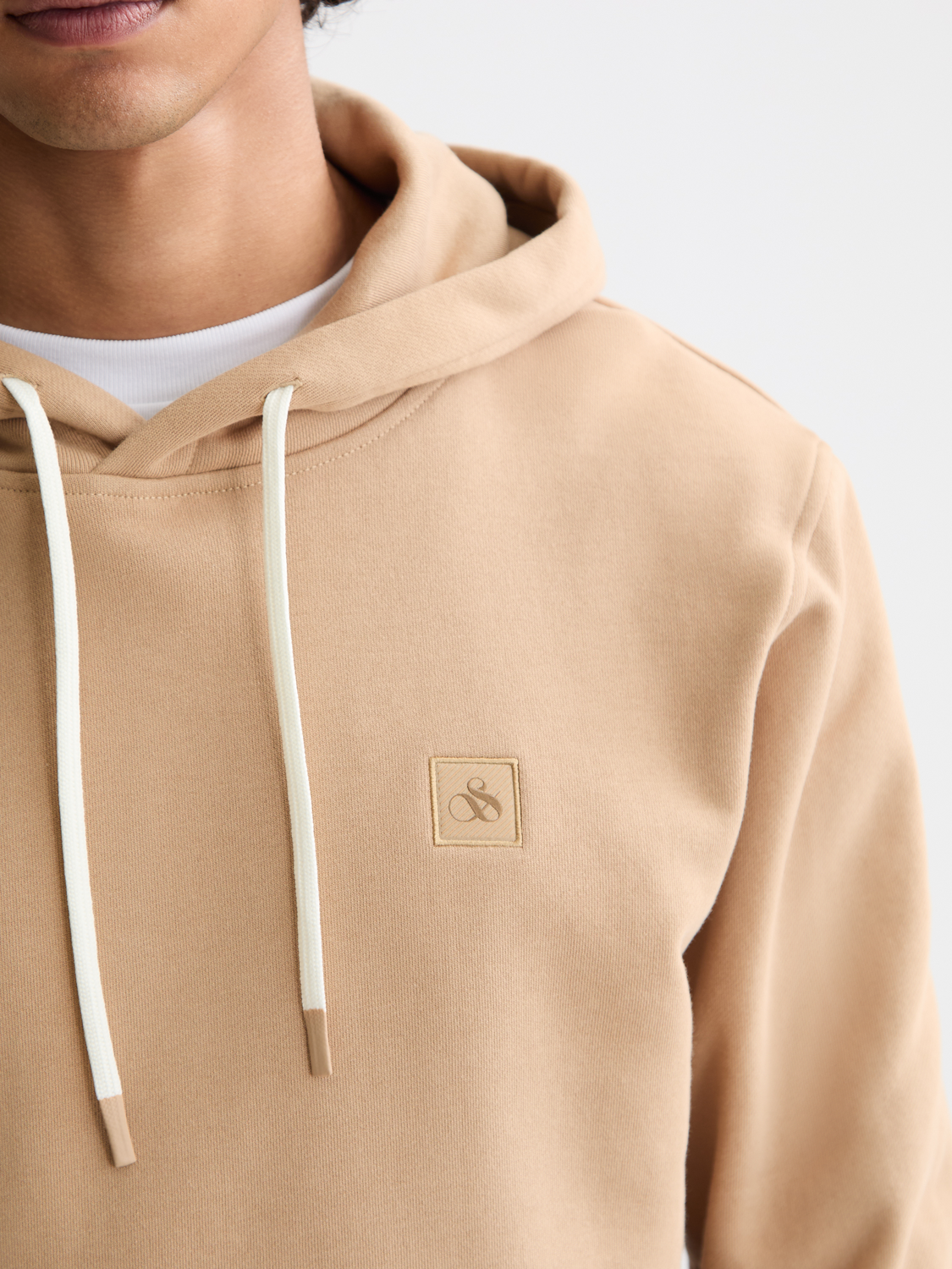 Seasonal Core - Regular-Fit Logo Badge Hoodie