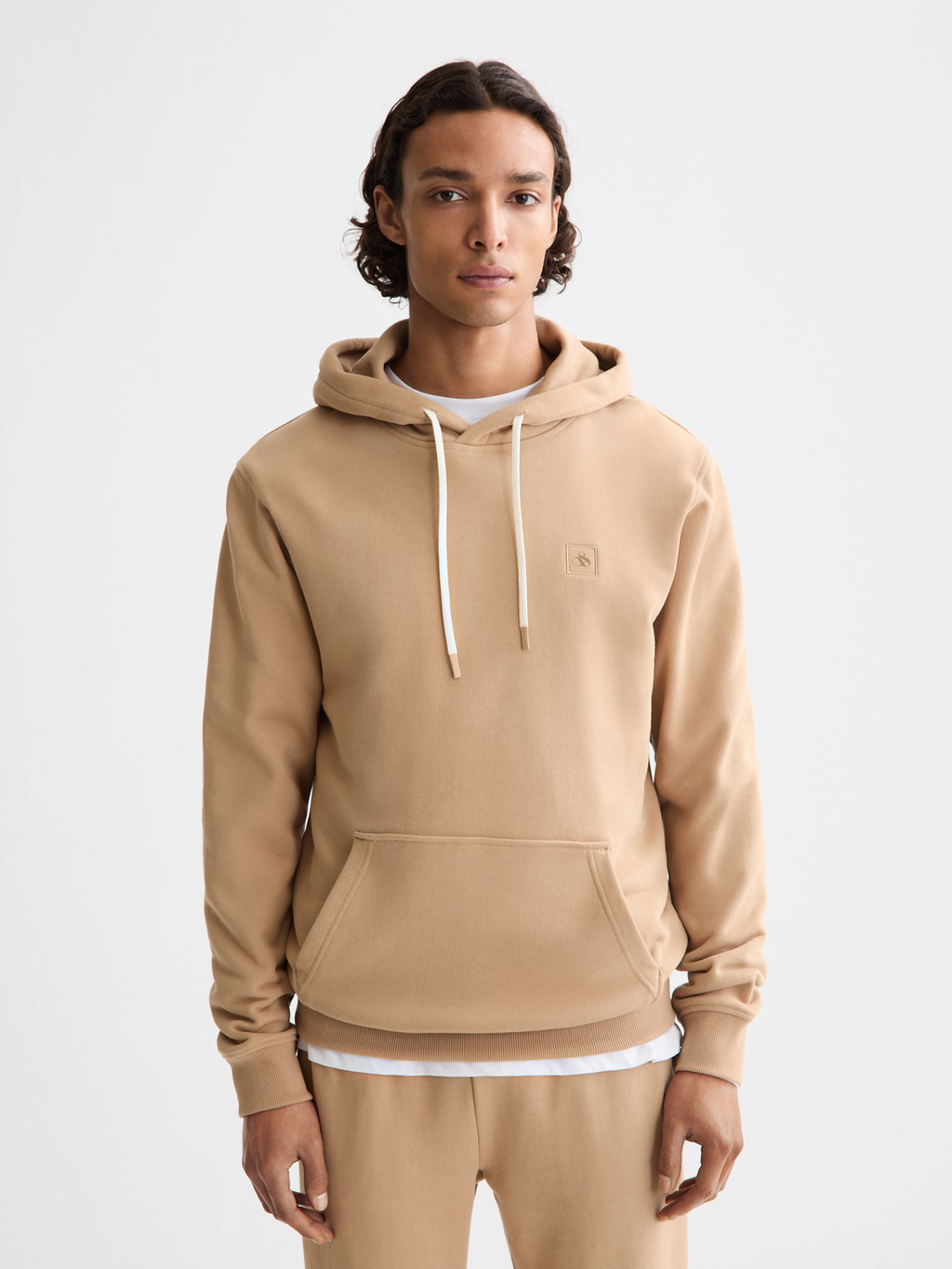 Seasonal Core - Regular-Fit Logo Badge Hoodie