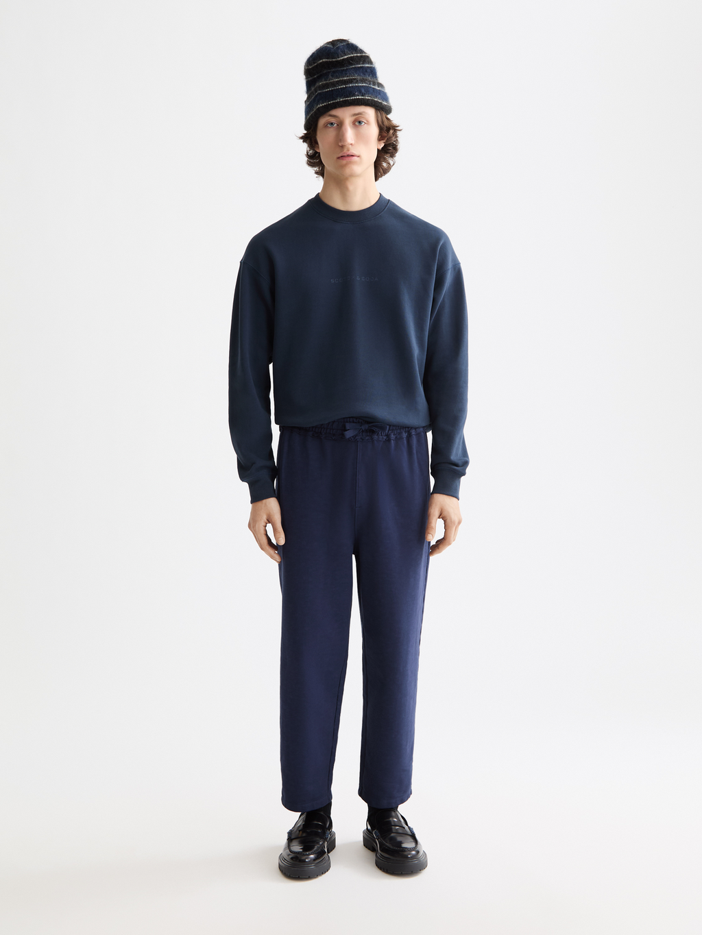 Seasonal Core - Logo Sweatshirt