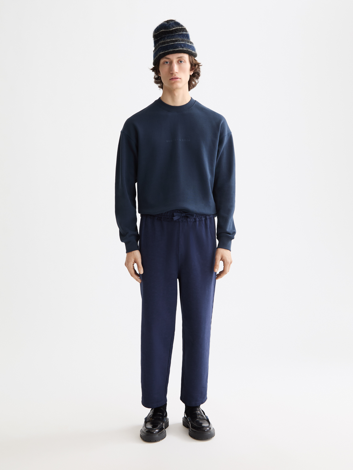 Seasonal Core - Logo Sweatshirt