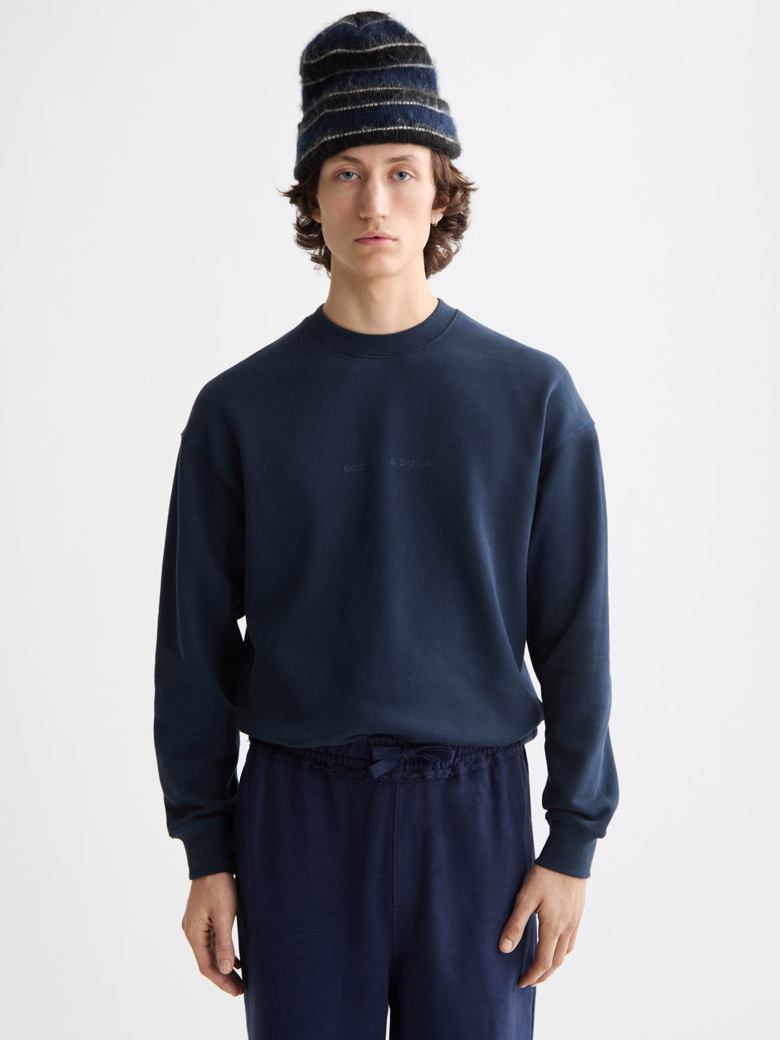 Seasonal Core - Logo Sweatshirt