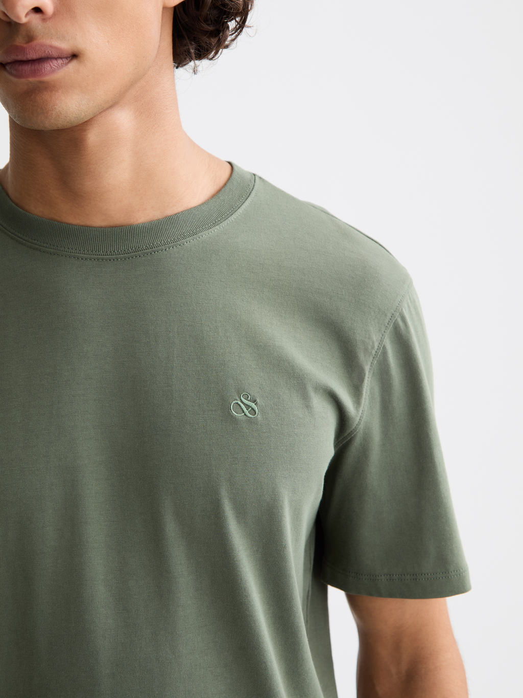 Seasonal Core - Regular-Fit Logo T-Shirt