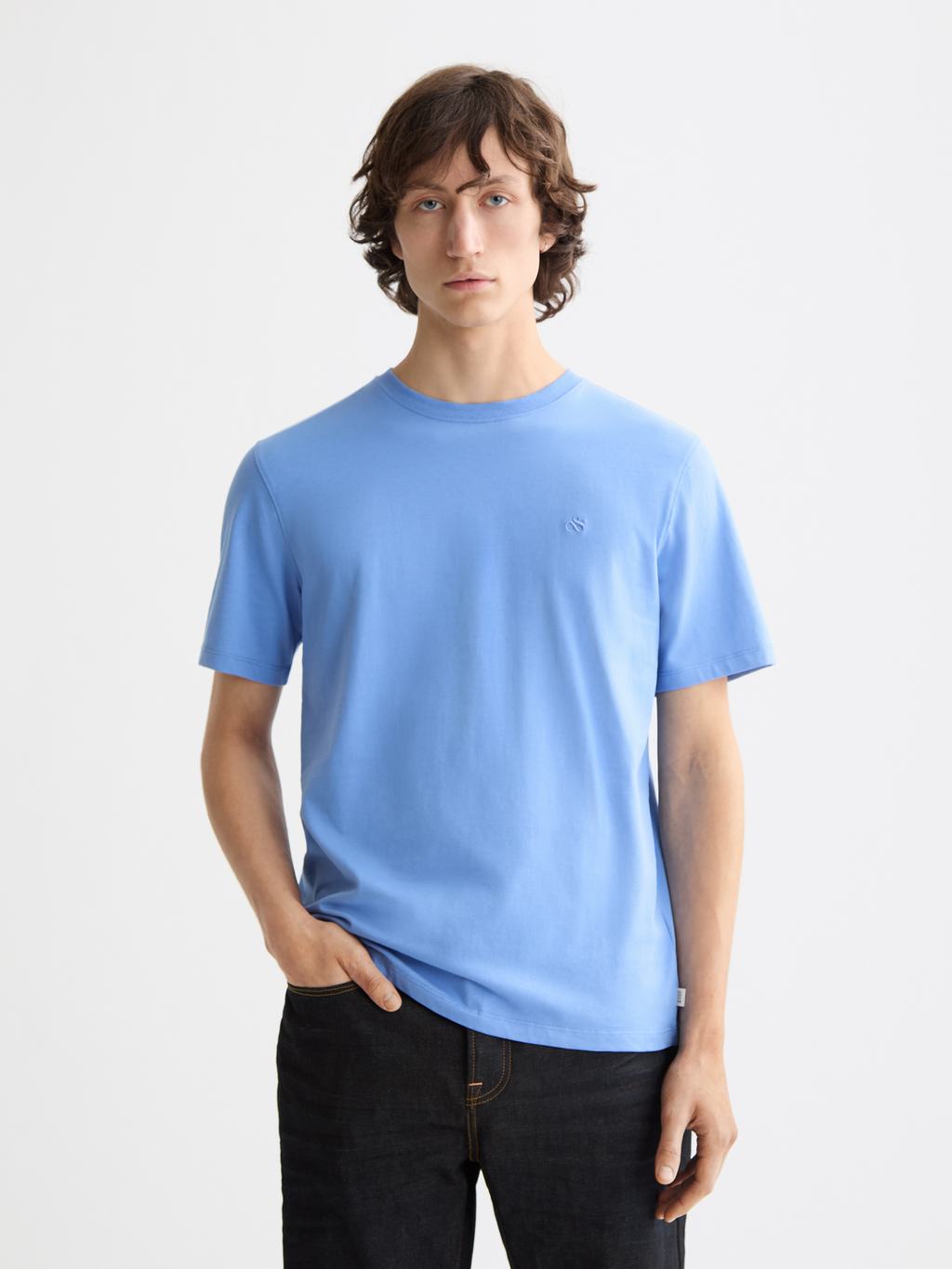Seasonal Core - Regular-Fit Logo T-Shirt