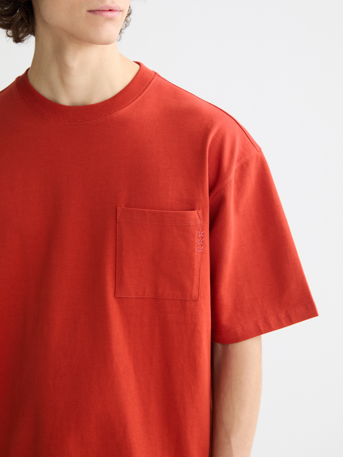 Seasonal Core - Loose-Fit 3 Crosses Pocket T-Shirt