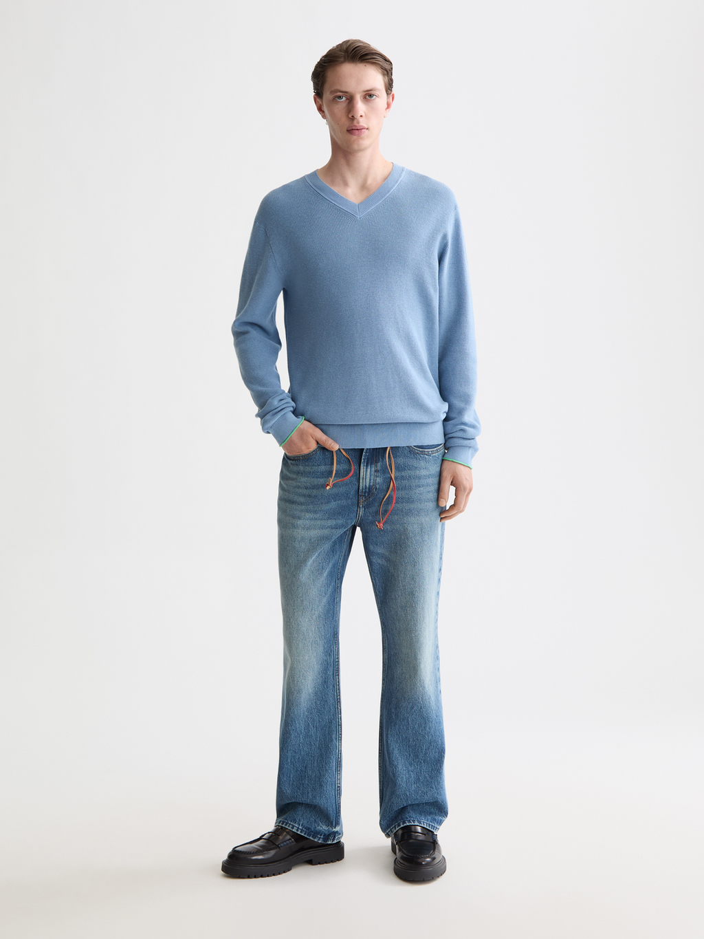Regular-Fit Cotton Linen V-Neck Pullover