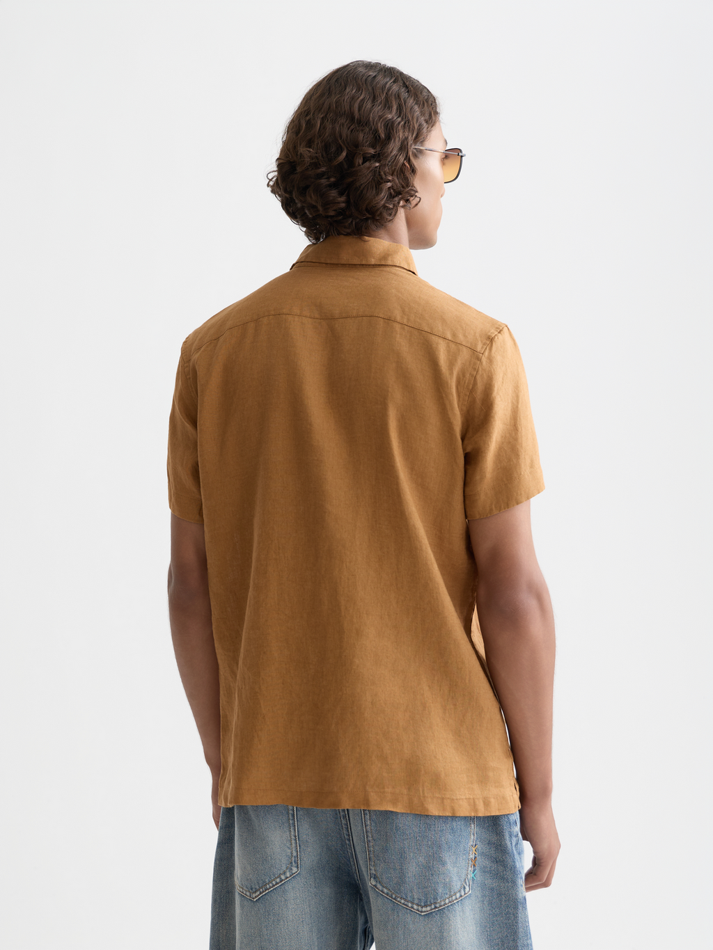 Seasonal Core Linen Regular-Fit Short Sleeve Shirt