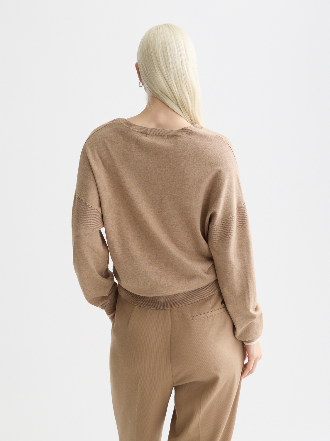 V-Neck Relaxed Pullover