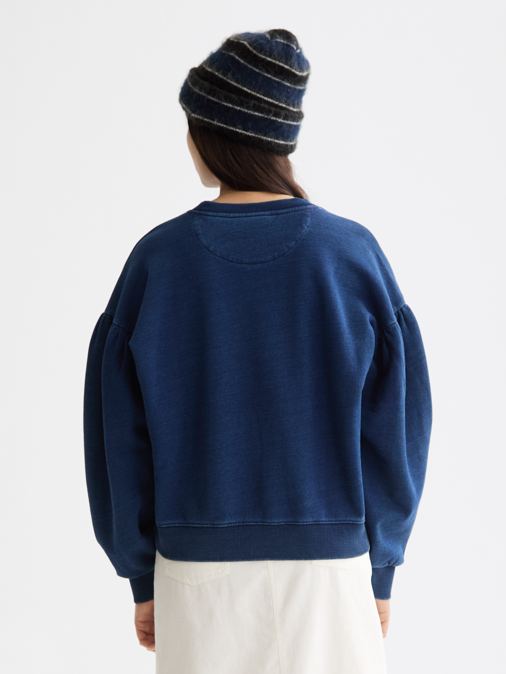 Washed Indigo Crew Neck Sweatshirt With Balloon Sleeves