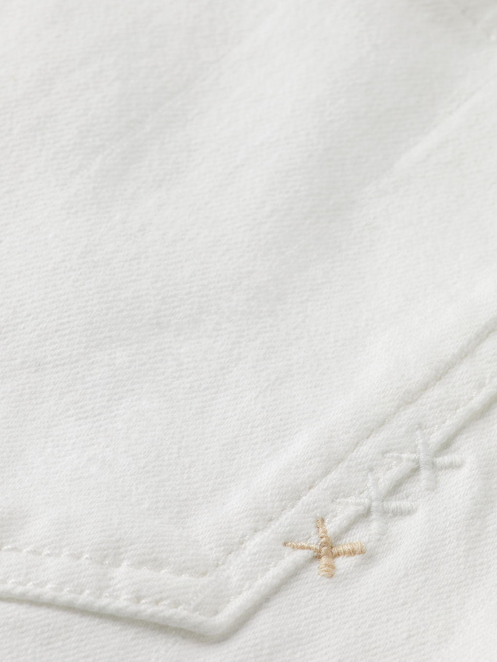 The Ray Cut Off Denim Short | White