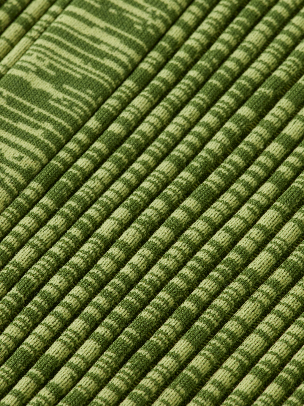 Ribbed knitted maxi skirt