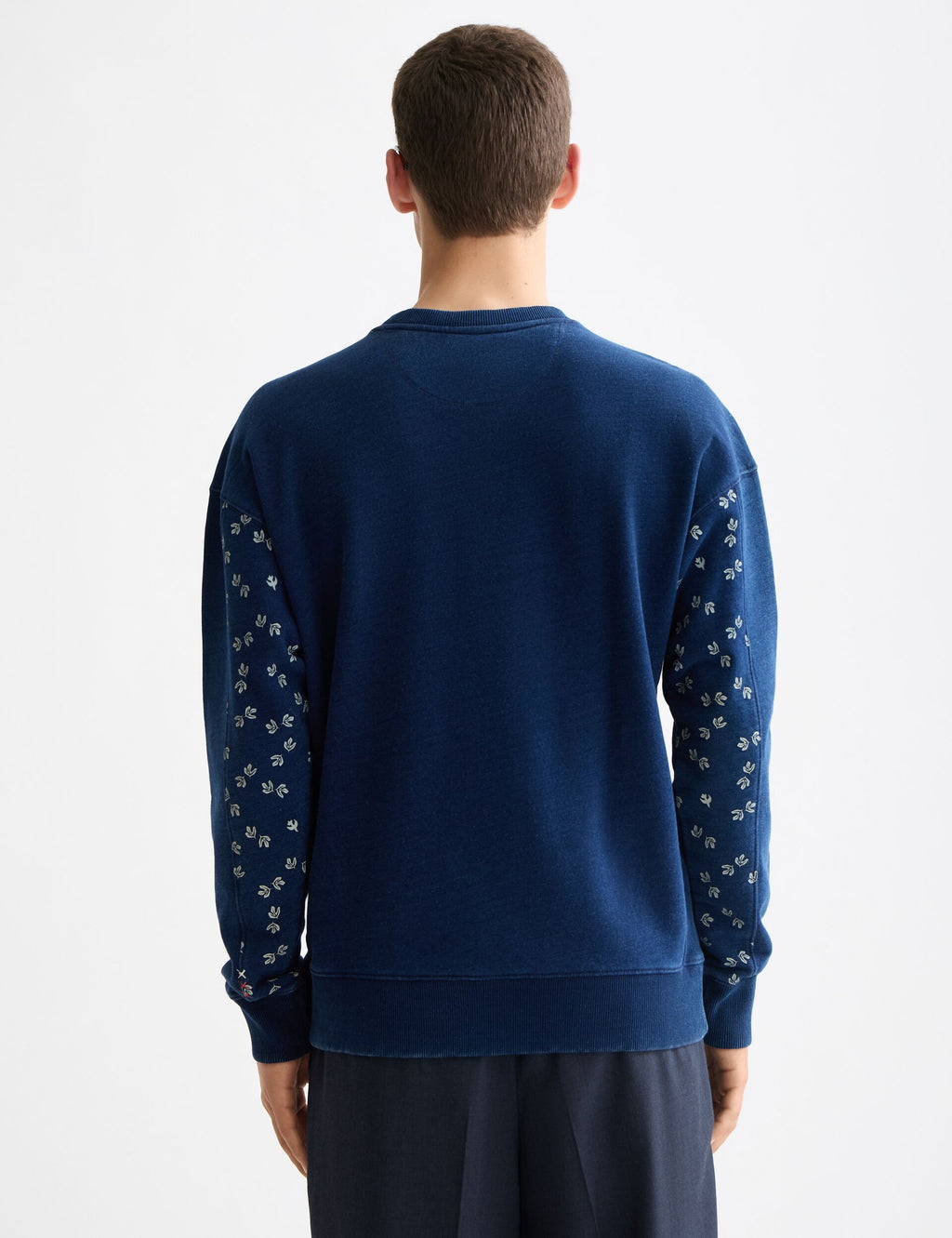 Indigo crew neck sweat with print details