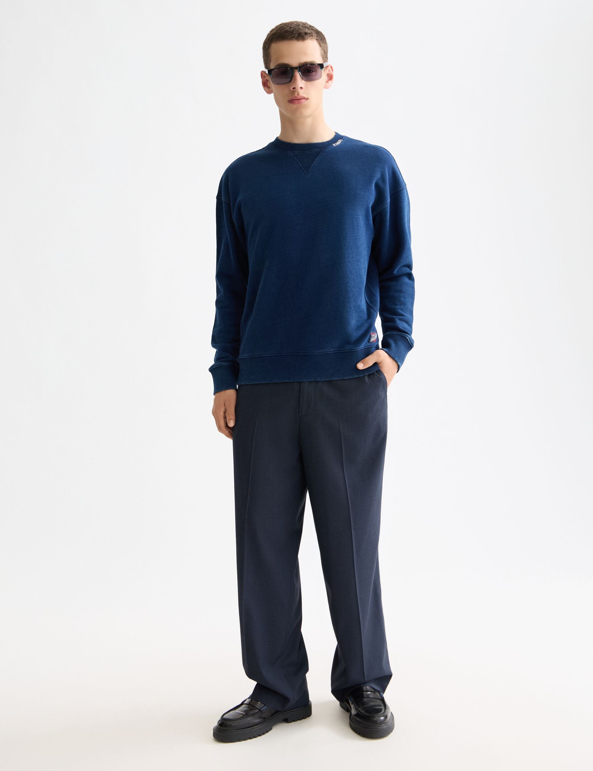 Indigo crew neck sweat with print details