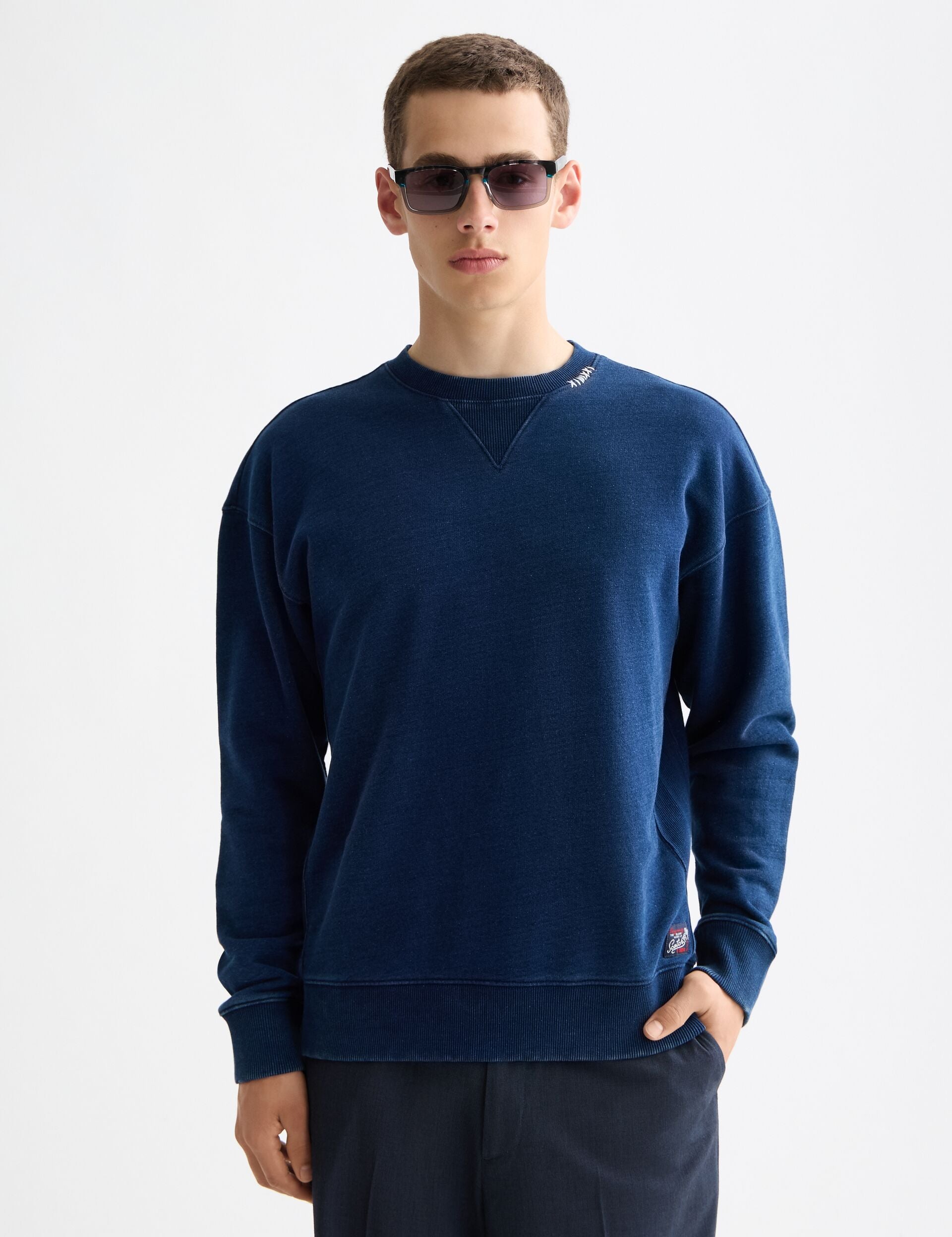Indigo crew neck sweat with print details