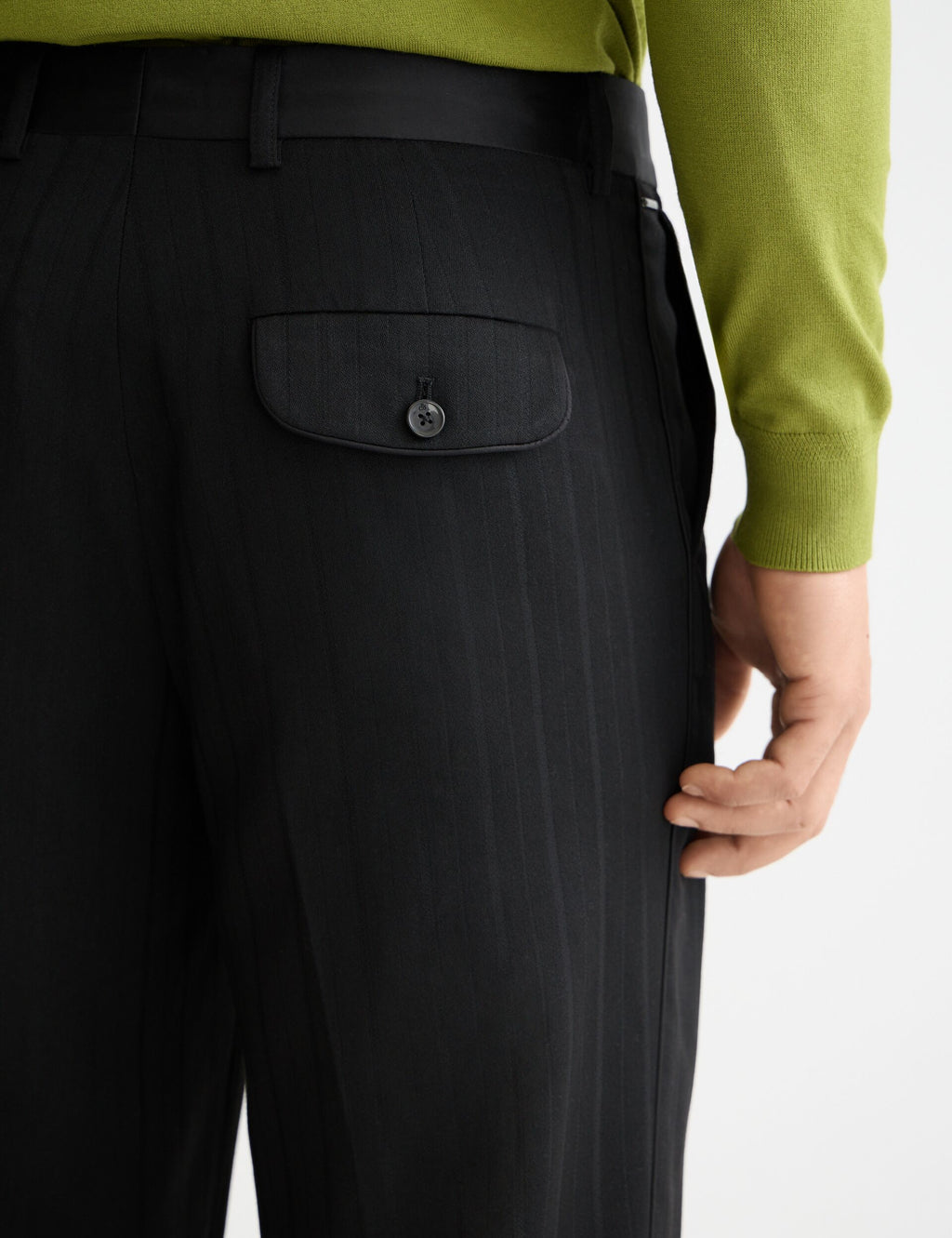 Otis- sateen-trimmed structure stripe relaxed straight chino